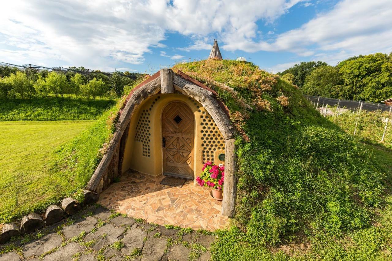 Apartma Zemljanka Ljutomer ภายนอก รูปภาพ