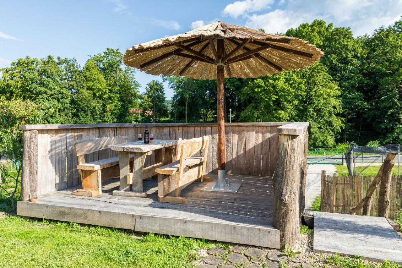 Apartma Zemljanka Ljutomer ภายนอก รูปภาพ